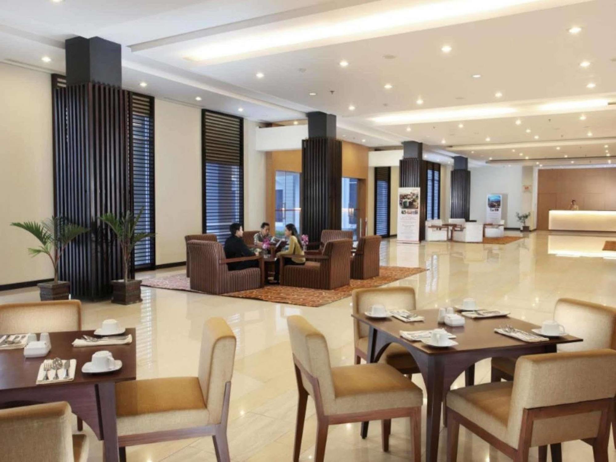 Swiss-Belinn ปังกาลันบุน ภายนอก รูปภาพ