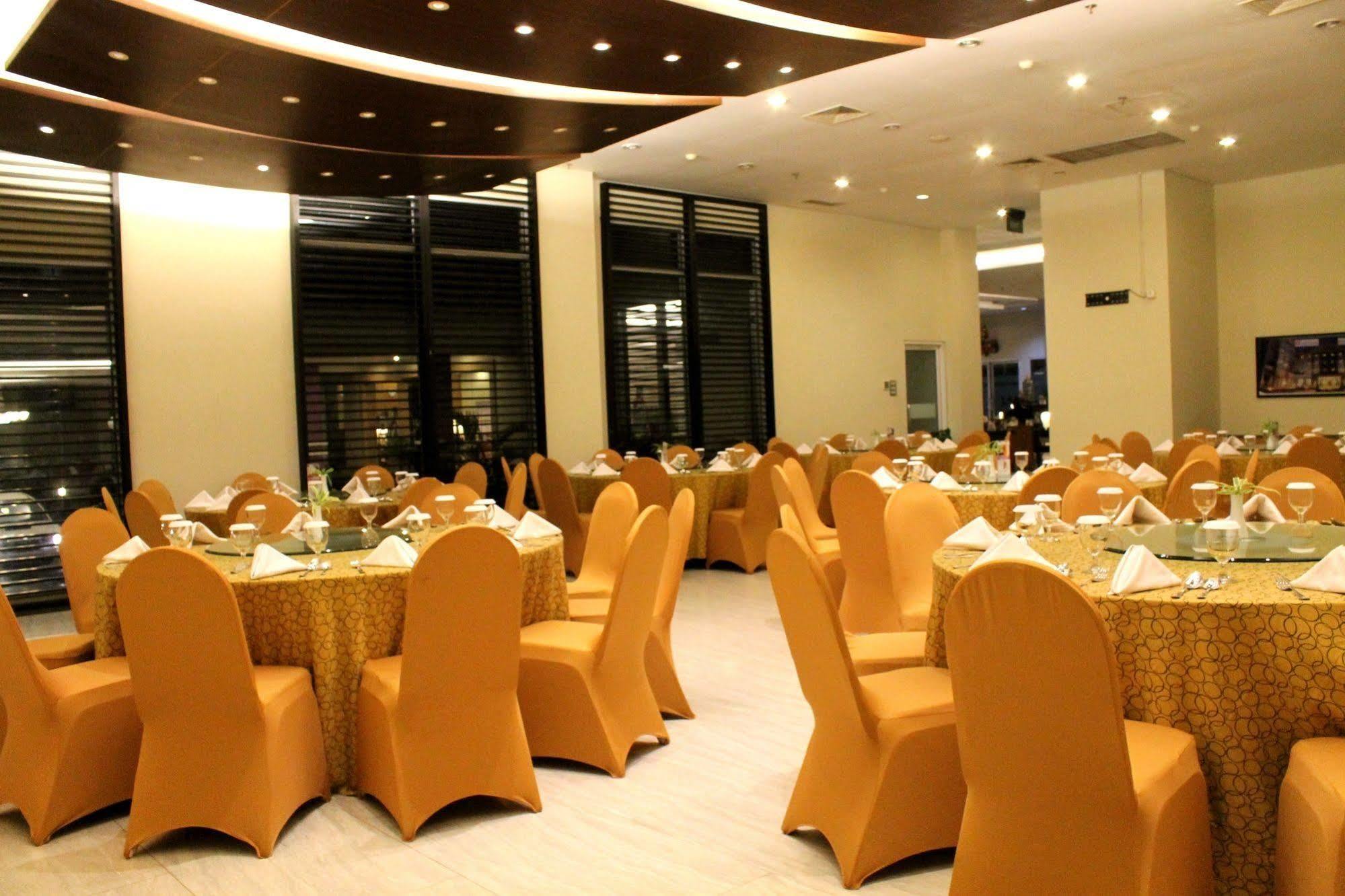 Swiss-Belinn ปังกาลันบุน ภายนอก รูปภาพ